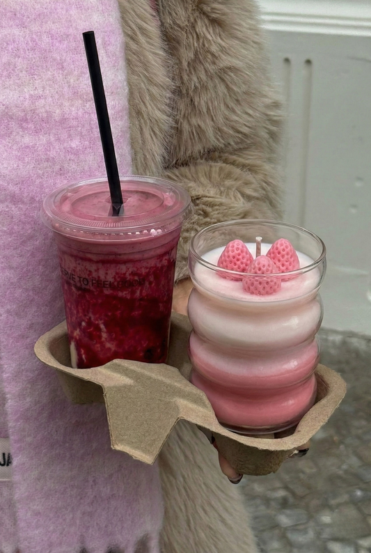 THE STRAWBERRY MILKSHAKE